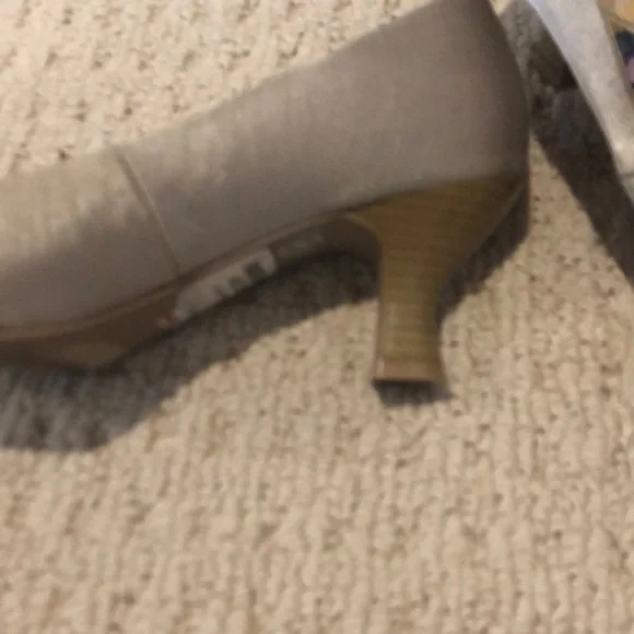 Jellypop Gold Satin heels pumps shoes size 7 - Picture 3 of 7